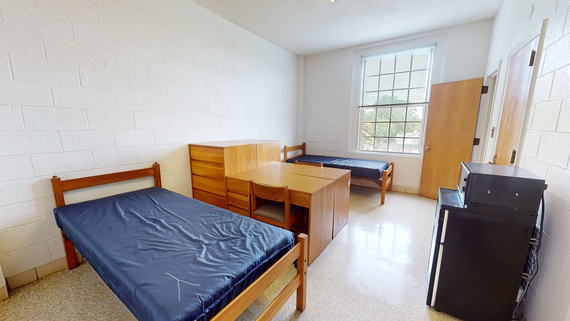 Lee Wicker Hall – Suite Style