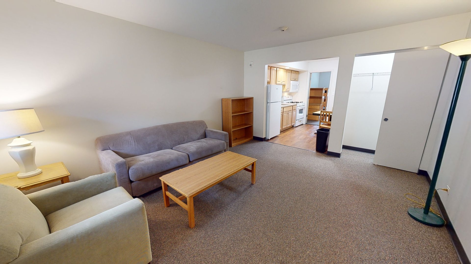 College Ave 900s 2-person Apartment
