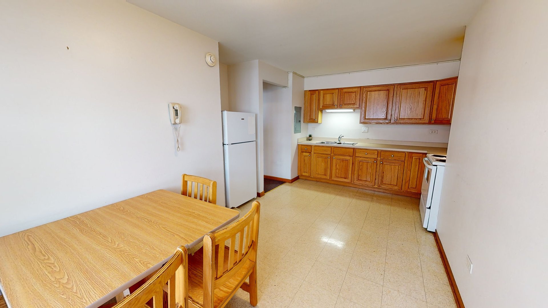 Saint and Elliot 2-person Apartment