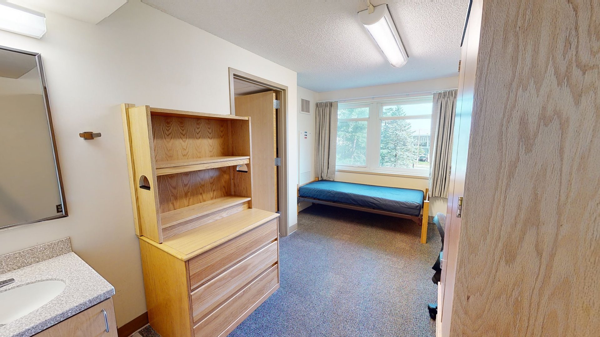 Briscoe Quad – Single Room with Bathroom