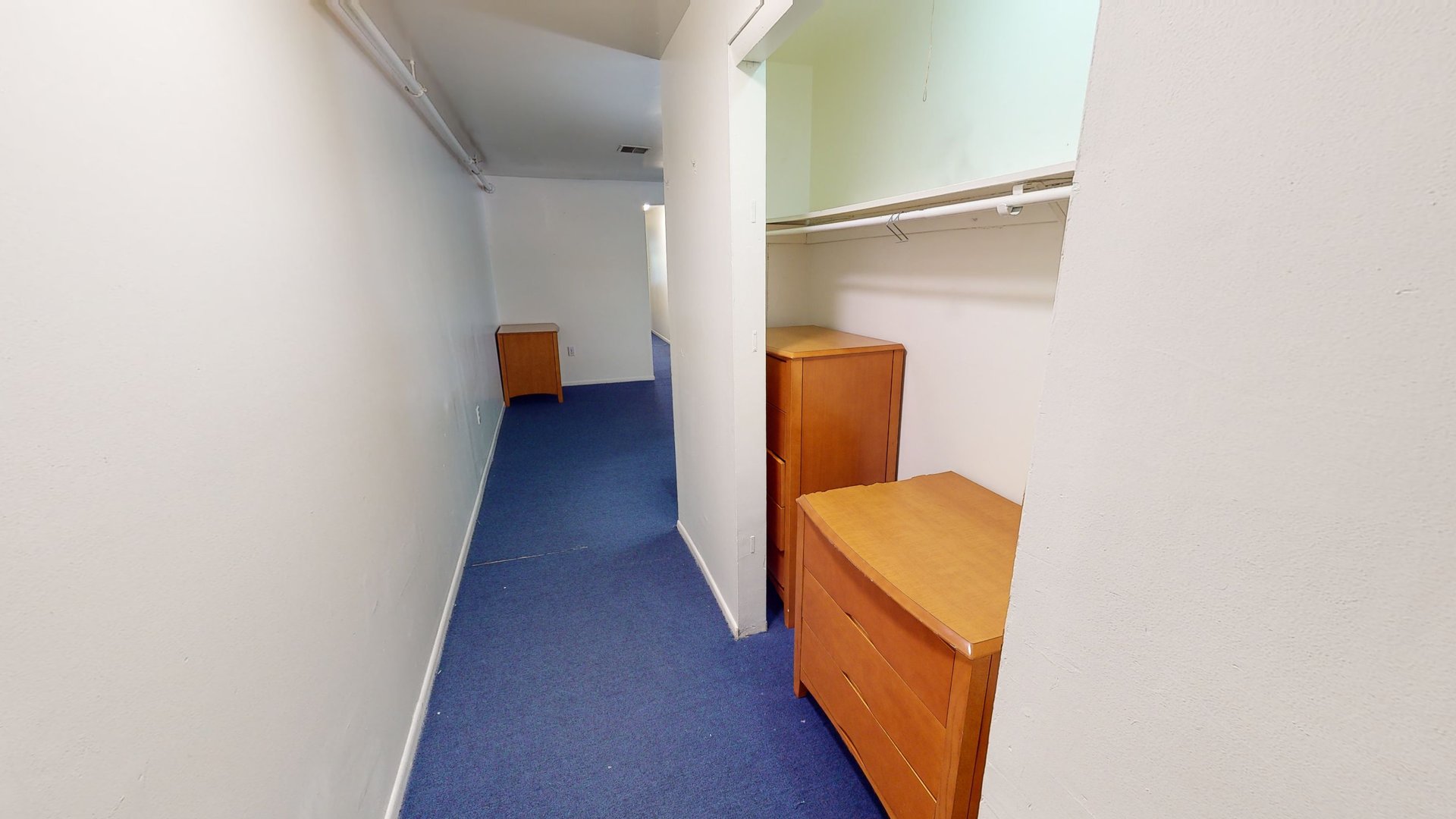 Jackson/Miller 2 Bed/2 Bath Apartment