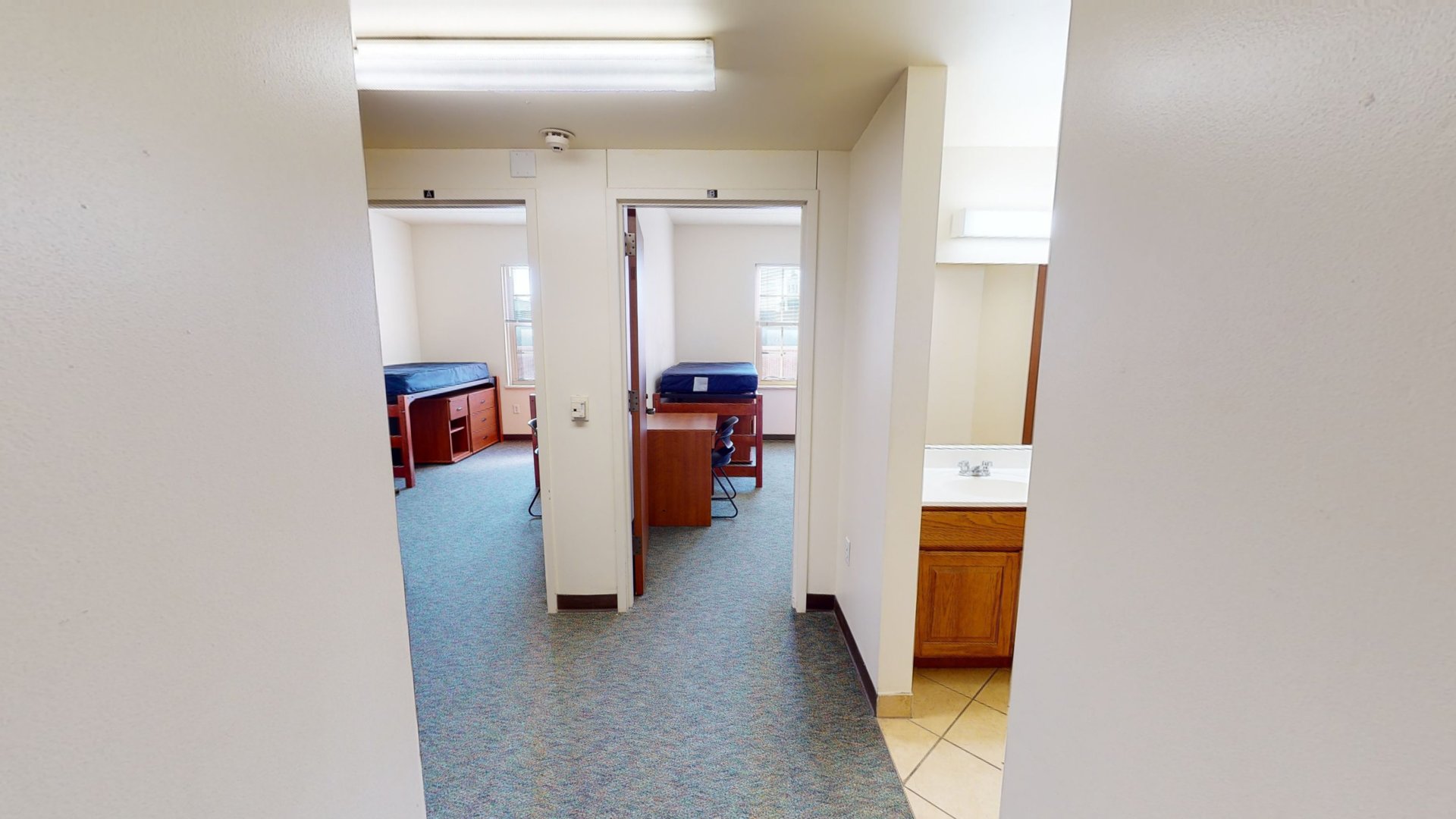 Brooks College: Double Room Shared Bath