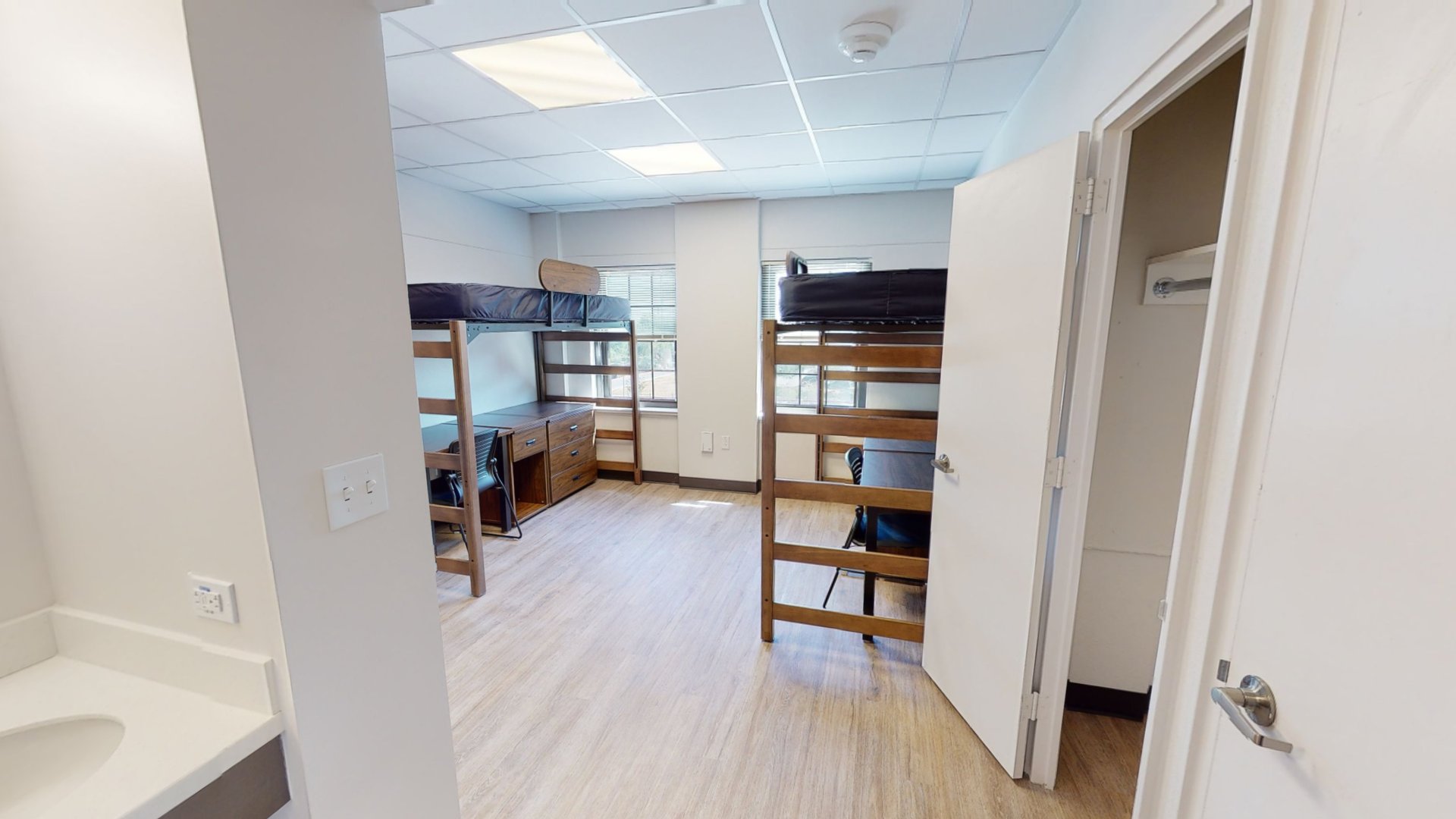Collins Hall: Double Room Pod Bath