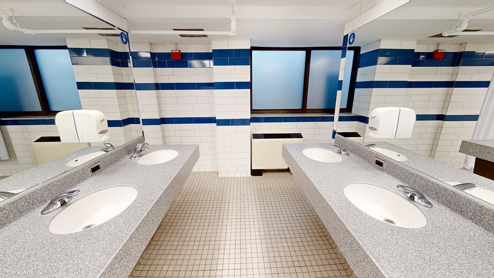 Boland Hall South Bathroom