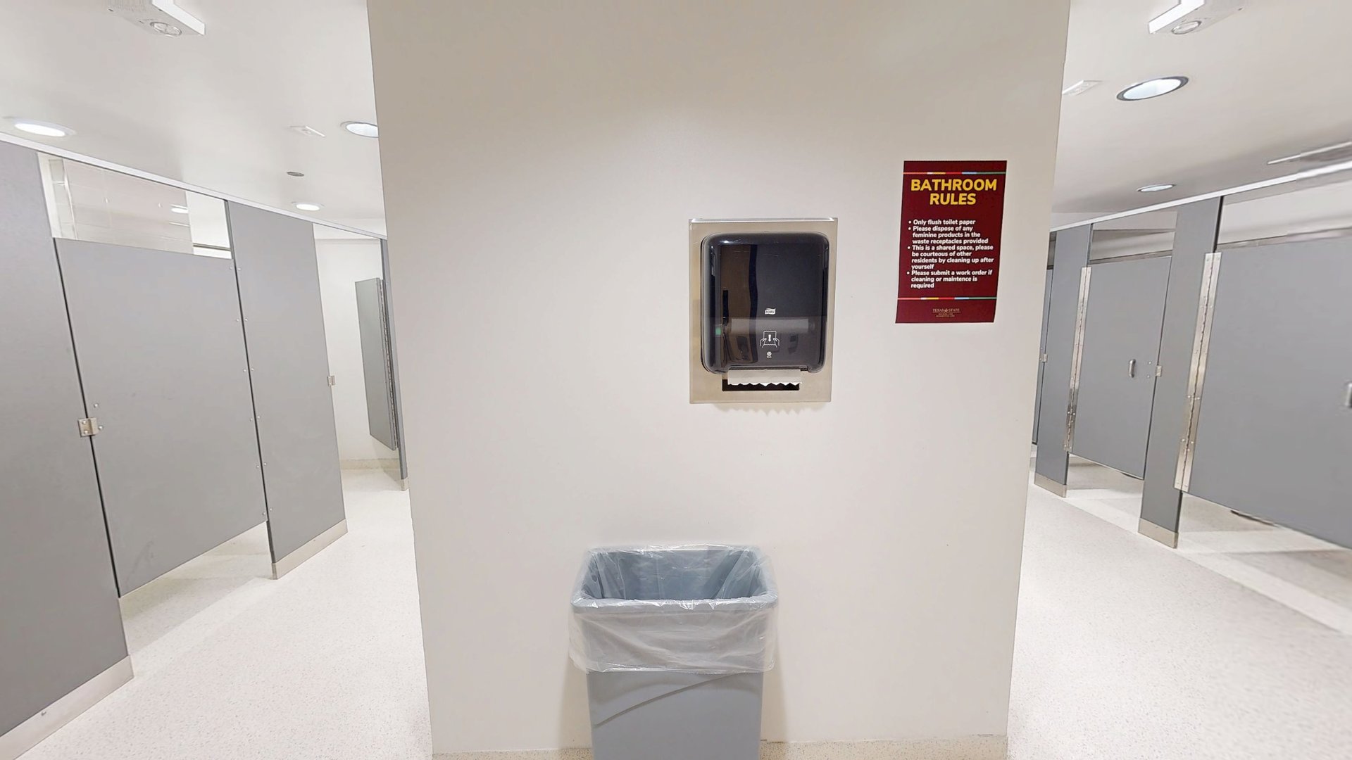 Retama Hall Bathroom