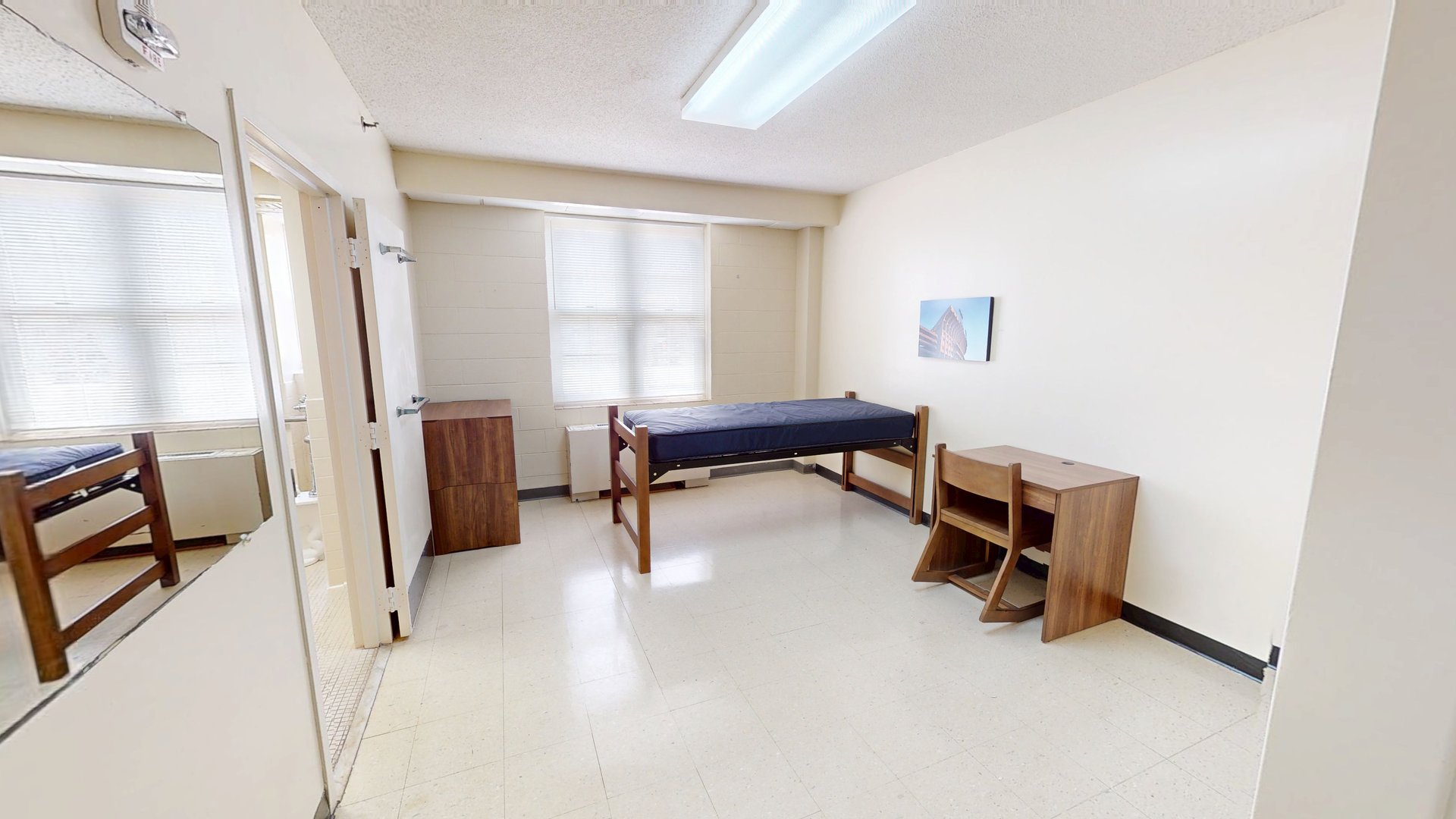 Hill Single Room ADA