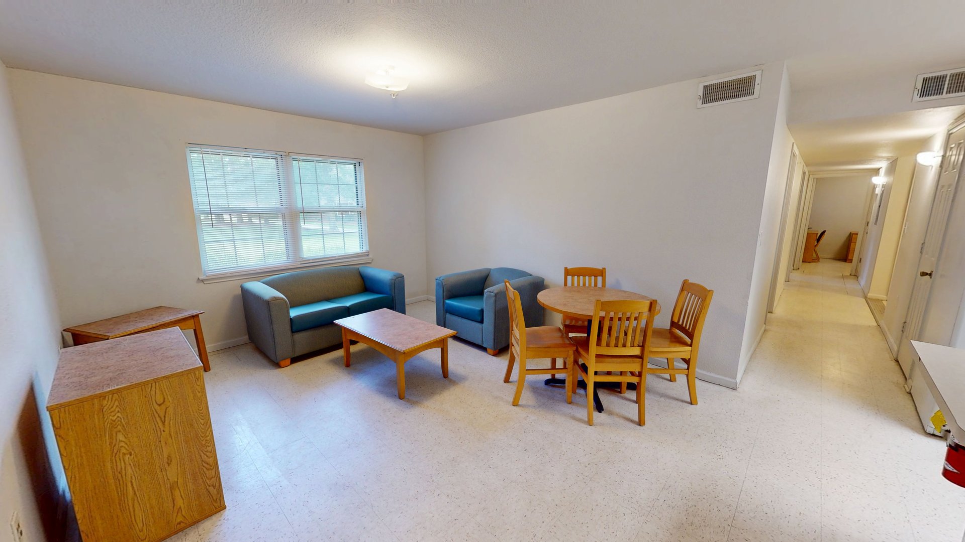 Compass Point 4 Bed / 2 Bath Apartment