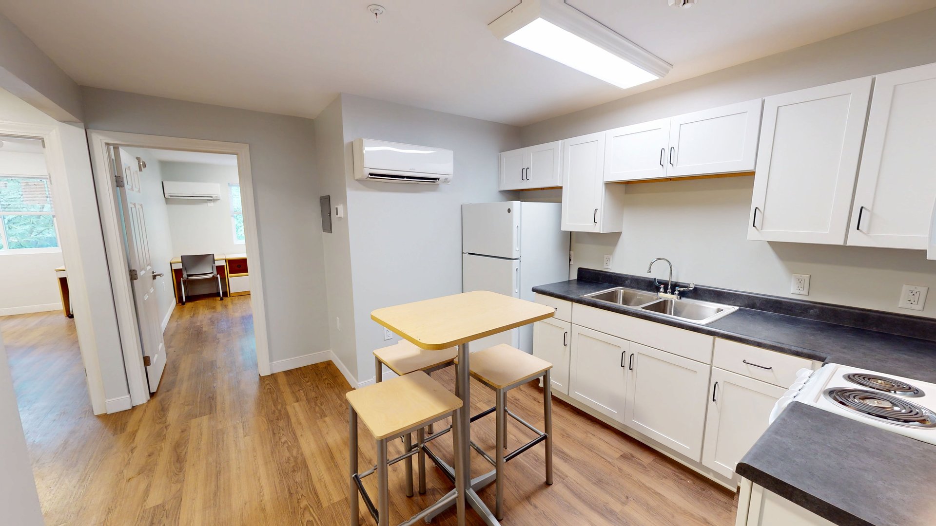 The Villas 3 Single Bed / 3 Bath Apartment