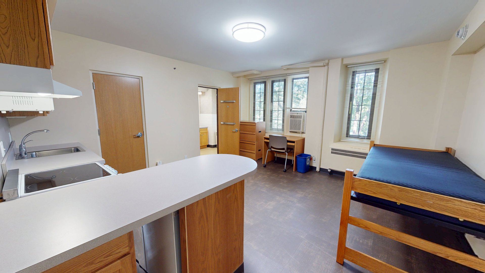 Richards A220 Medical Space
