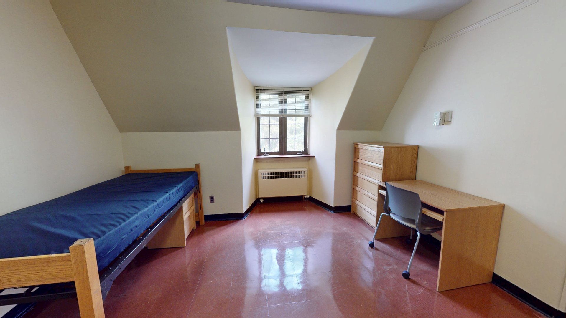 Richards Single Bedroom 4th Floor