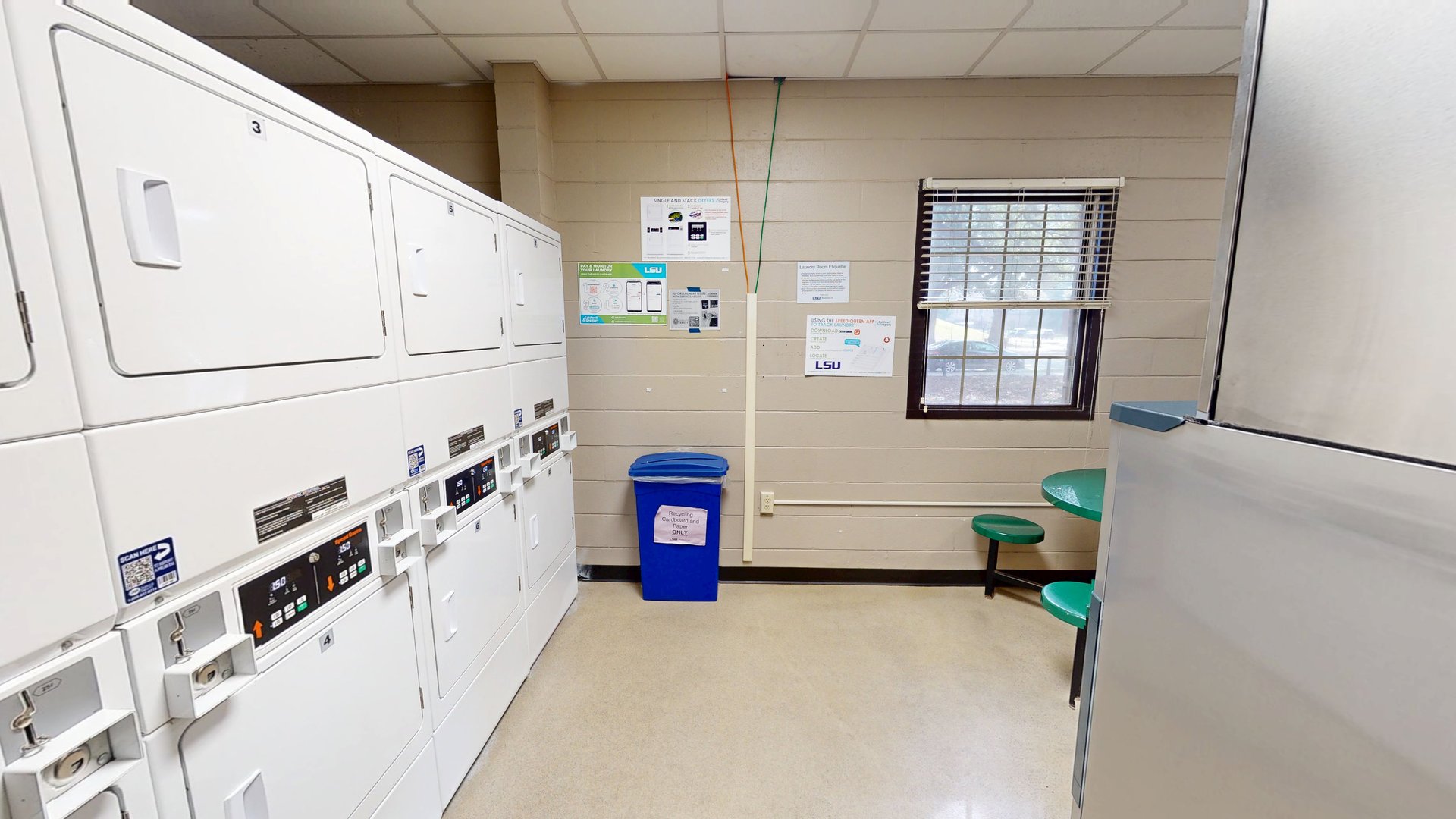 Pentagon Community – Laundry Room