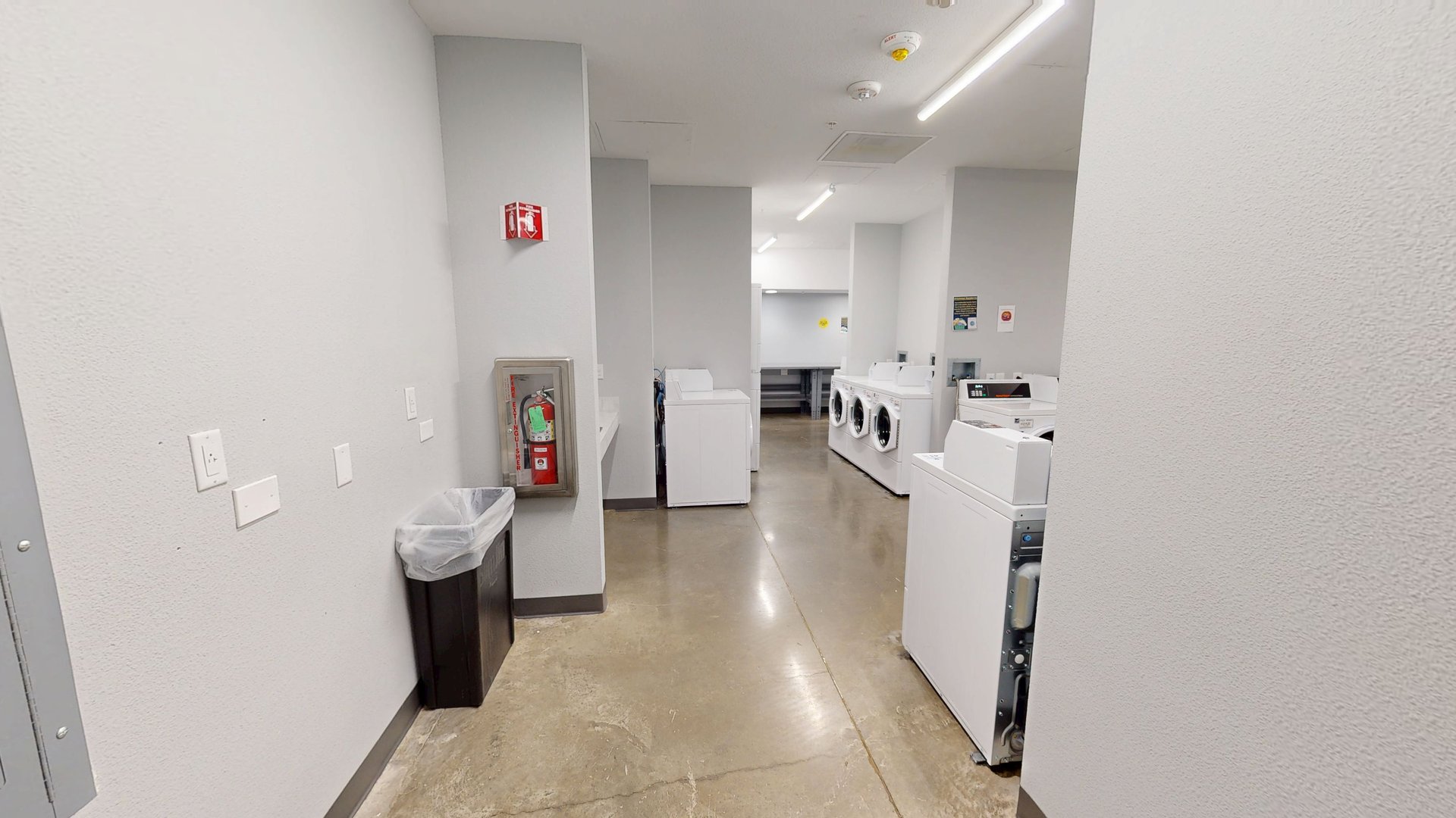 Granite Pass Laundry Room