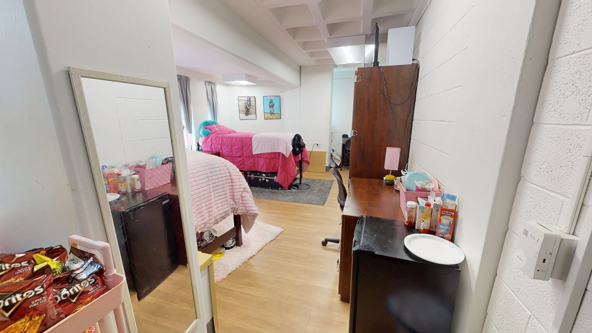 Babbette Smith Halls Lg Double Room