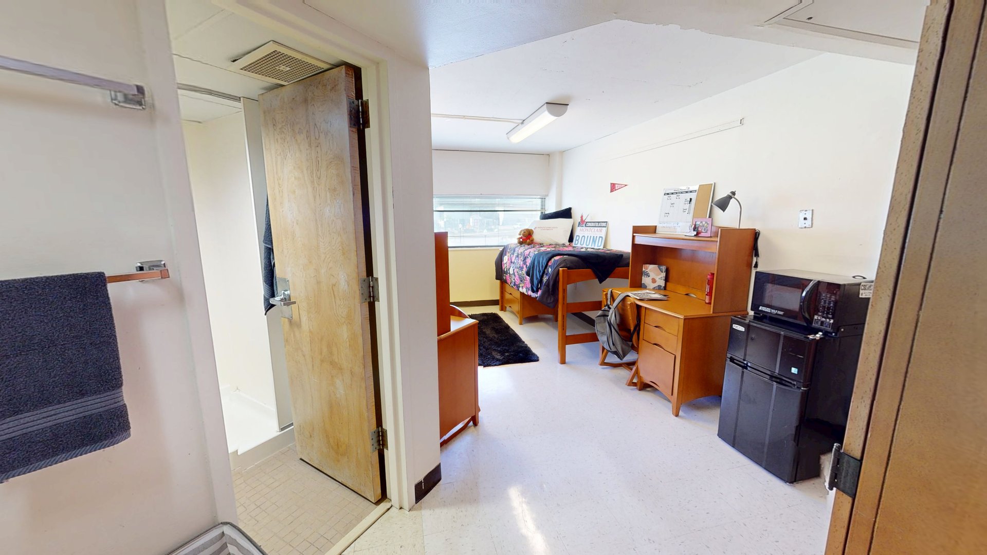 Blanton Hall 2 Bedroom Suite – Double and Triple Bedrooms