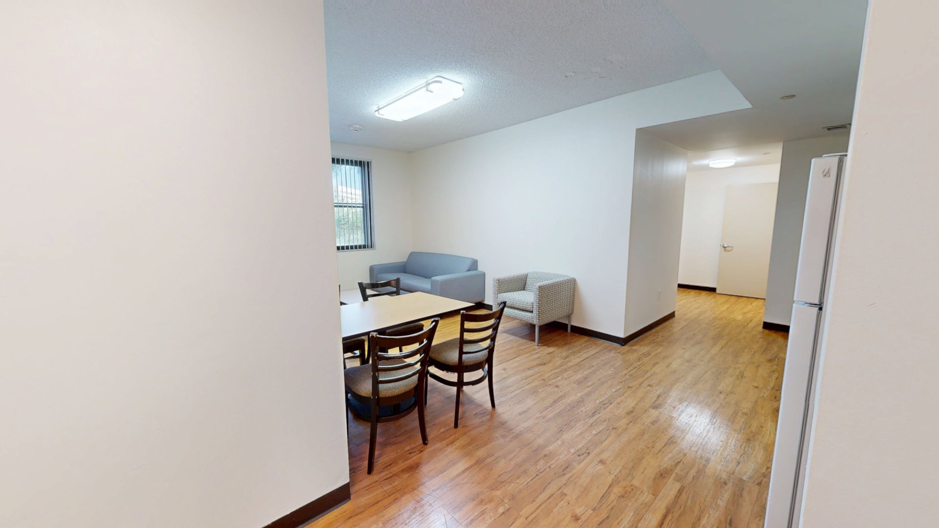 University Towers Private bedroom in a 4 bedroom apartment