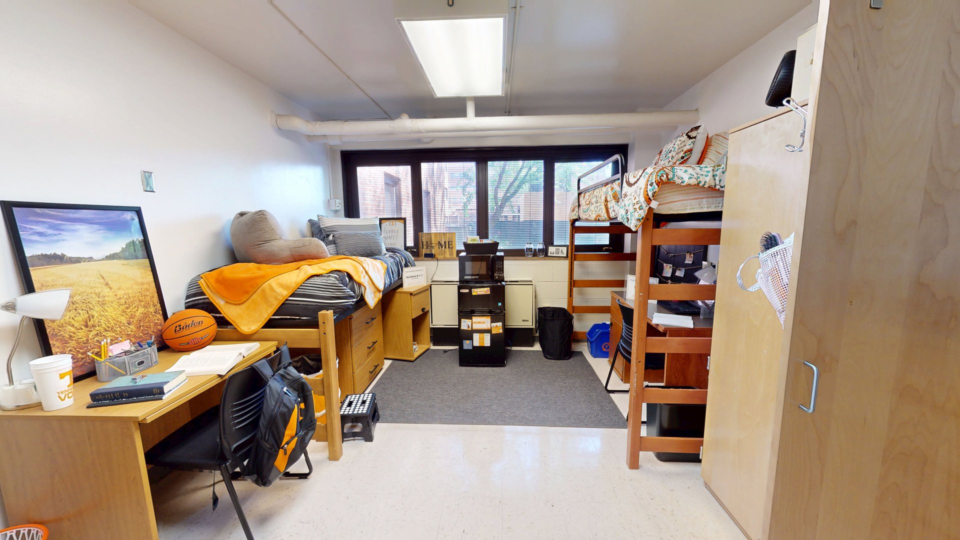Hess Hall Double – Show Room