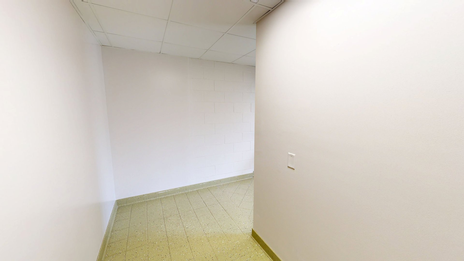 Beta Hall Communal Bathroom