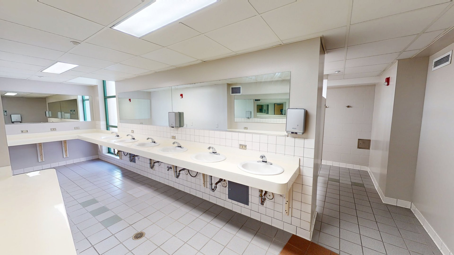 Castor Hall Communal Bathroom