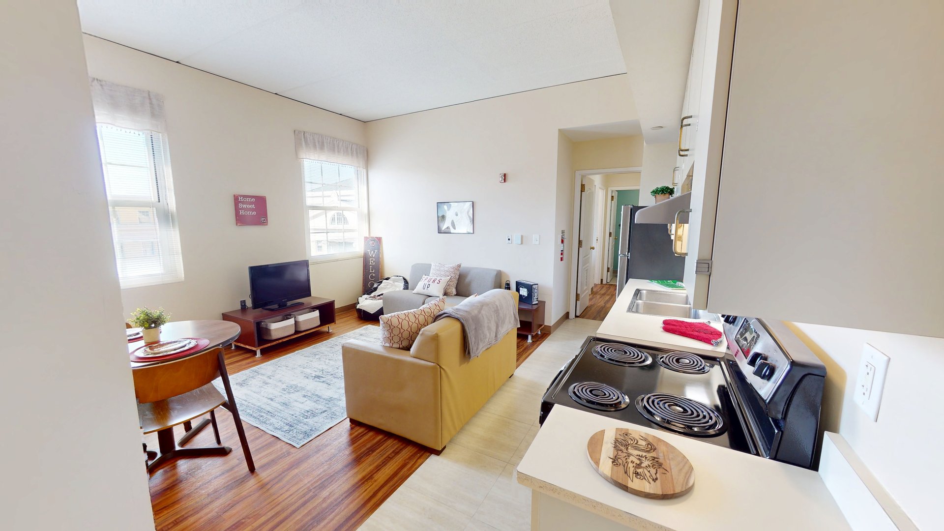 South Quad 4 Bed / 2 Bath Apartment