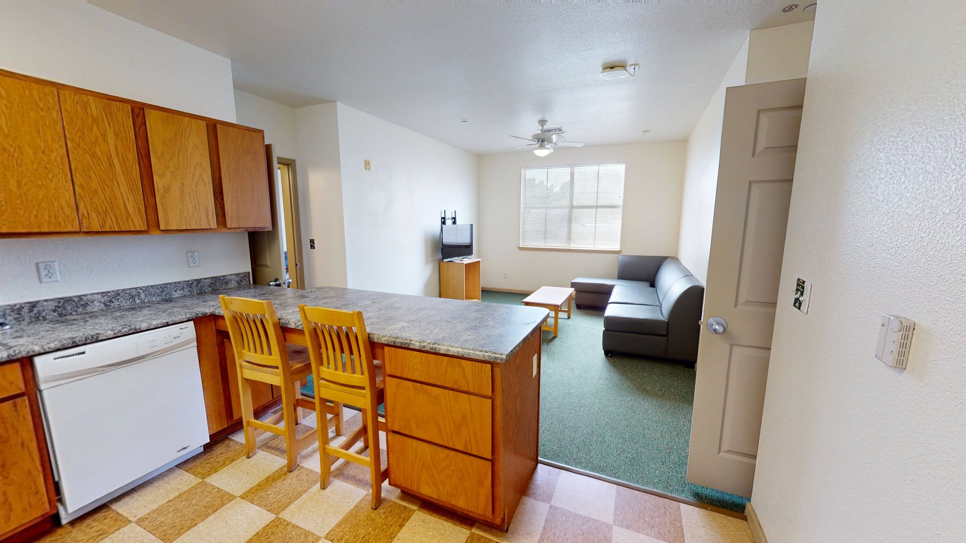 Apartment 3&4 Single with Kitchen