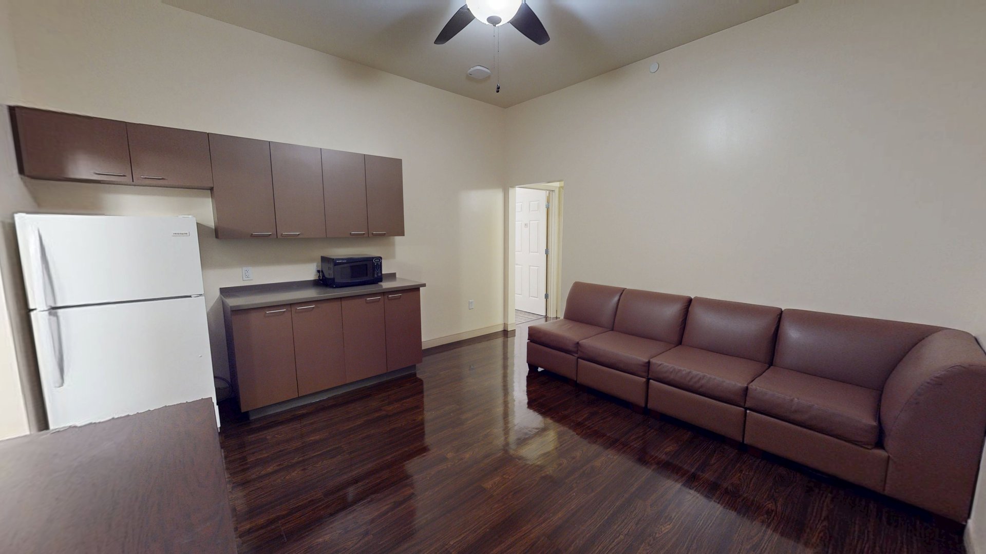 Apartment 5&6 Single with Kitchenette